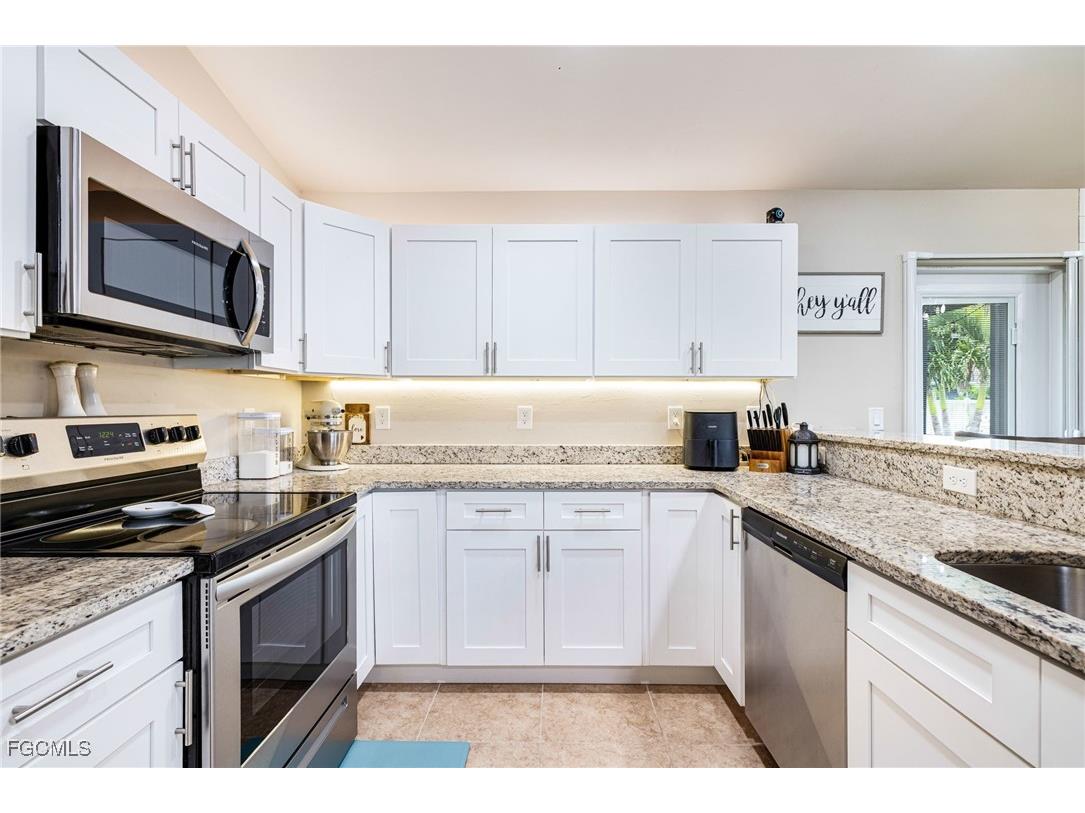 1108 SW 11th Avenue Cape Coral FL 33991 2025010750 image14