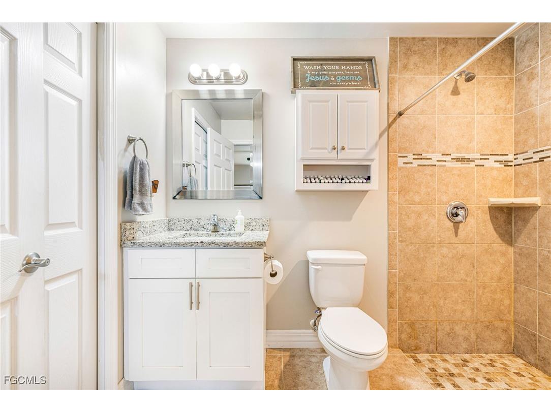 1108 SW 11th Avenue Cape Coral FL 33991 2025010750 image23