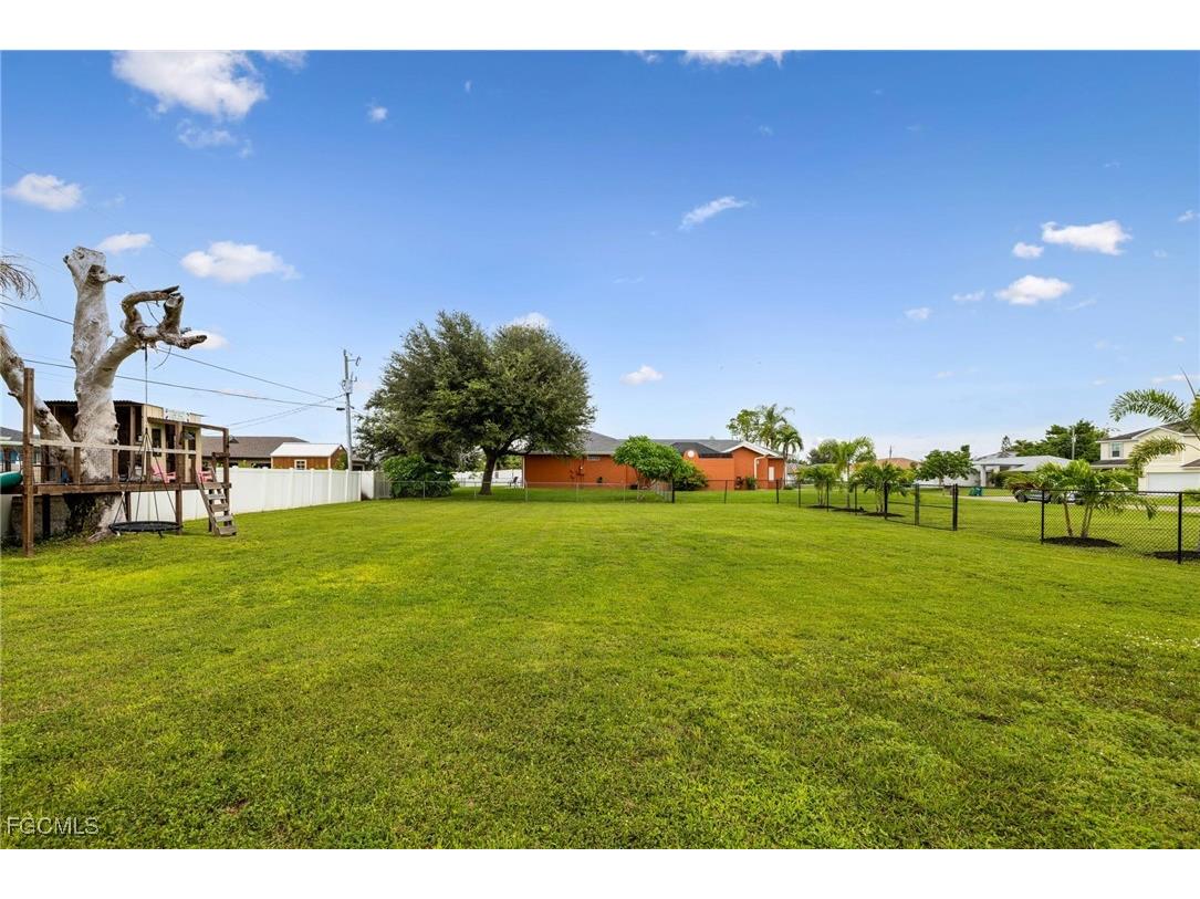 1108 SW 11th Avenue Cape Coral FL 33991 2025010750 image39