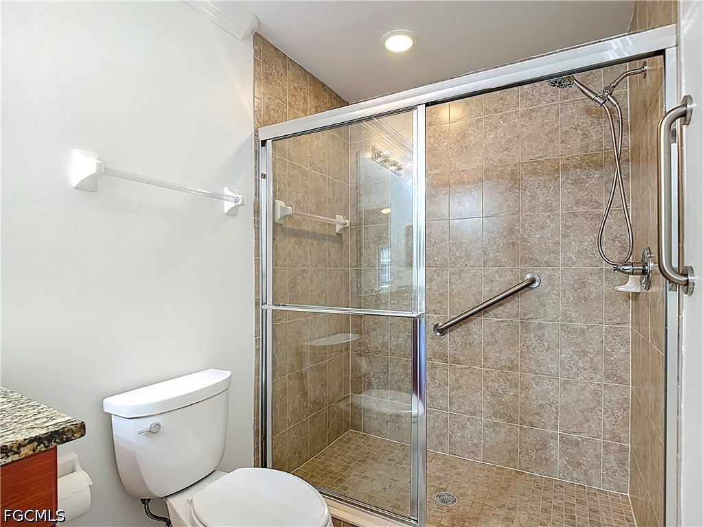 1108 Winding Pines Circle #104 Cape Coral FL 33909 2026013632 image16
