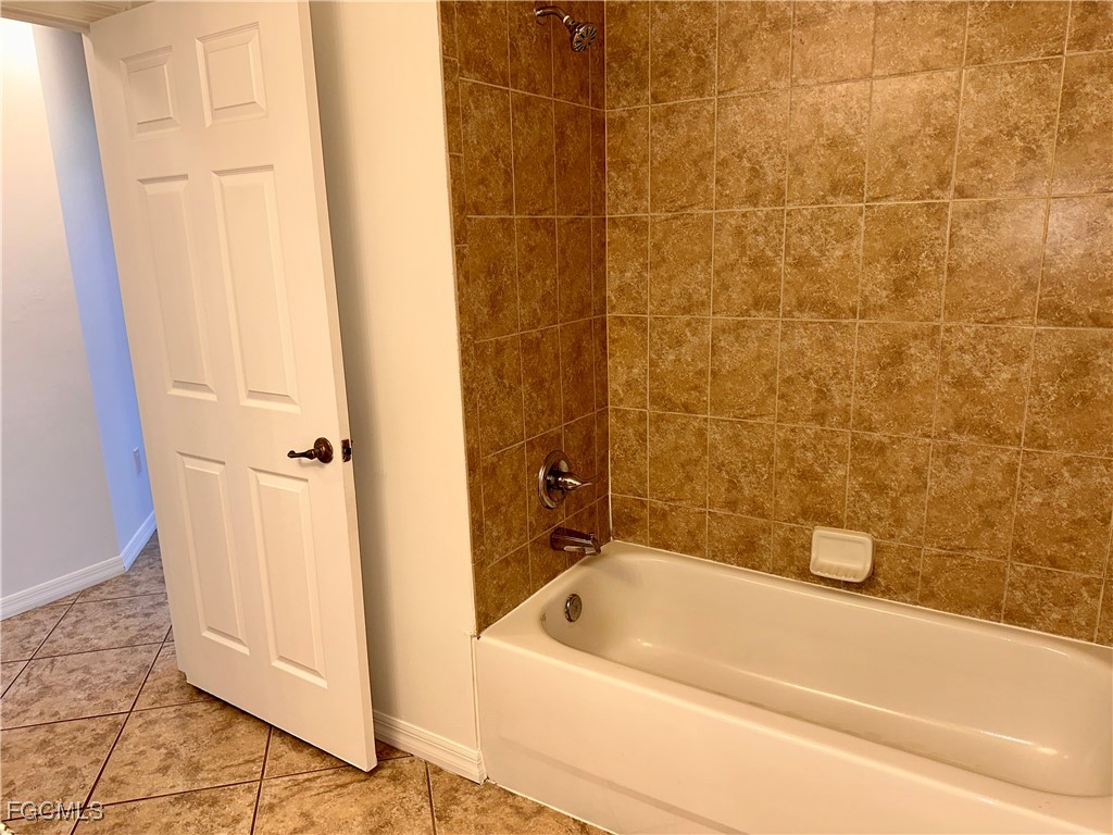 1108 Winding Pines Circle #203 Cape Coral FL 33909 2025017579 image27