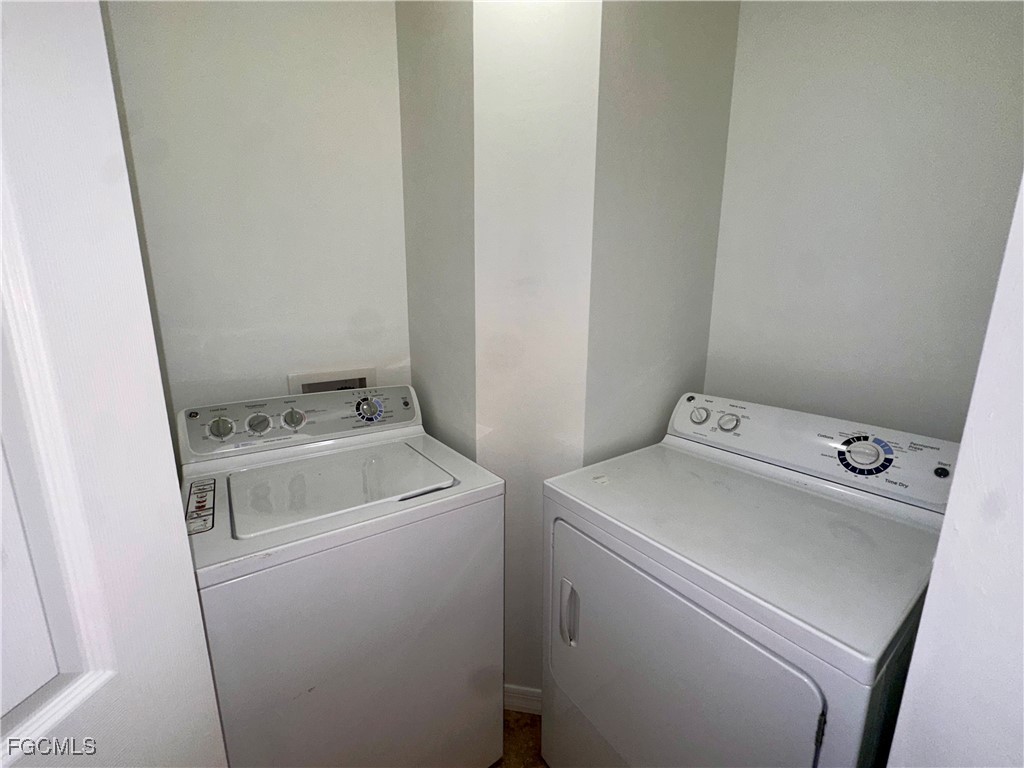 1108 Winding Pines Circle #203 Cape Coral FL 33909 2025017579 image31