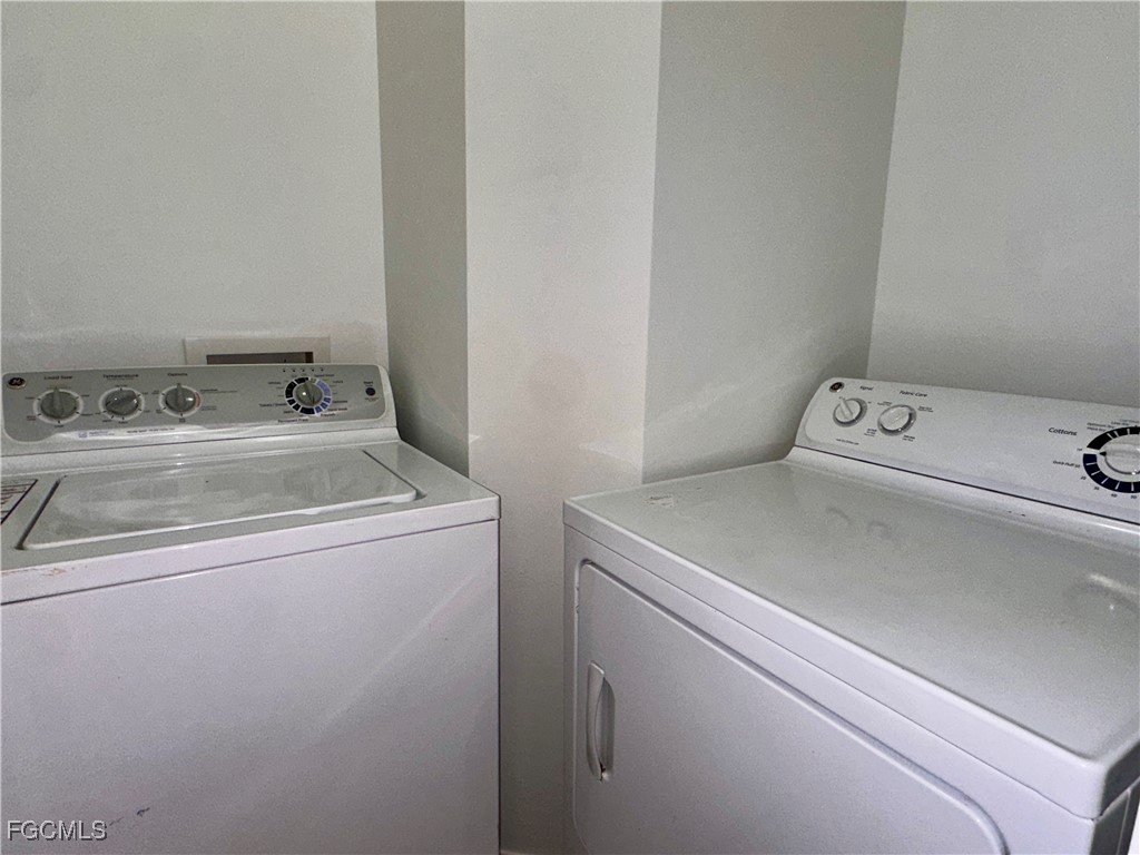 1108 Winding Pines Circle #203 Cape Coral FL 33909 2025017579 image32