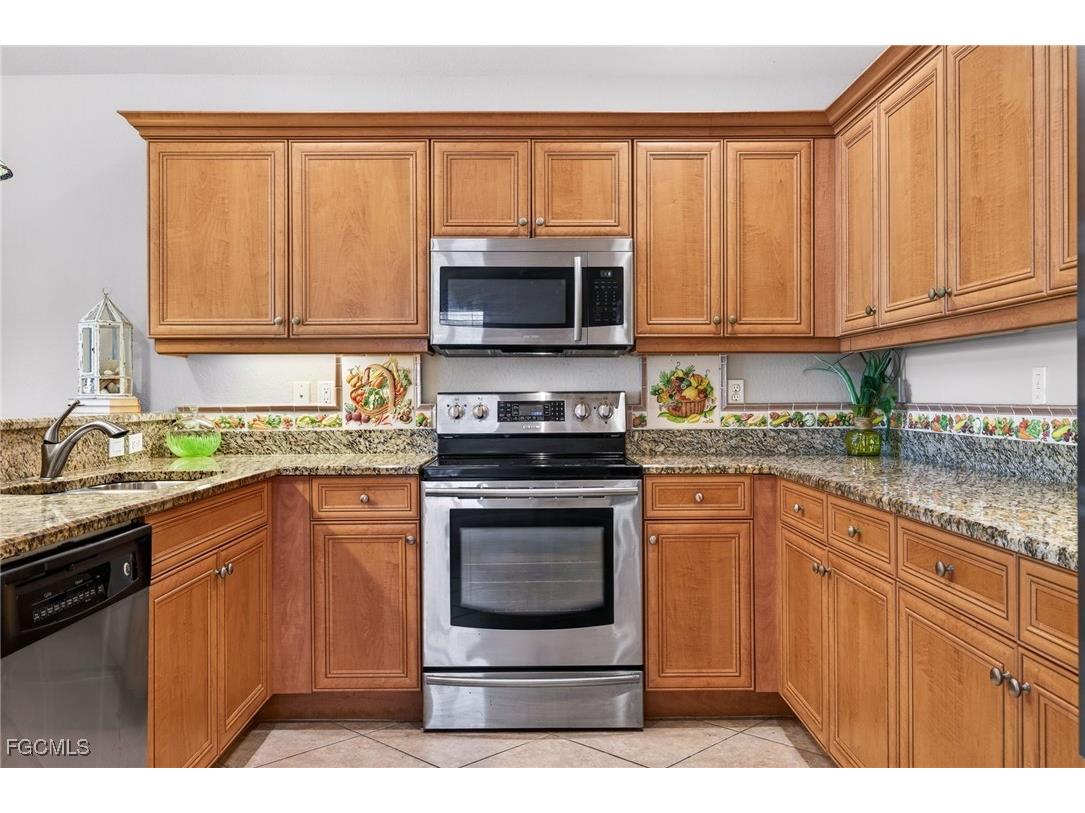 11081 Yellow Poplar Drive Fort Myers FL 33913 2025022545 image1