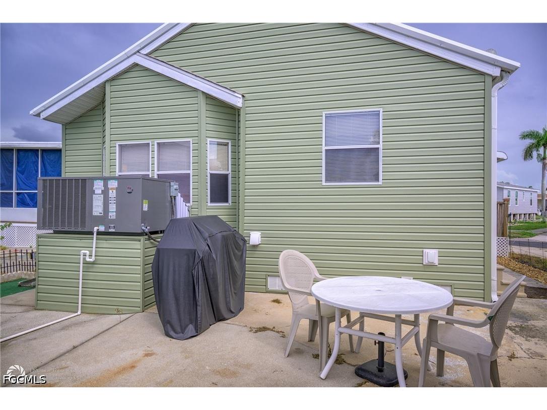 11089 Sunglow Lane Fort Myers FL 33908 2026016097 image25