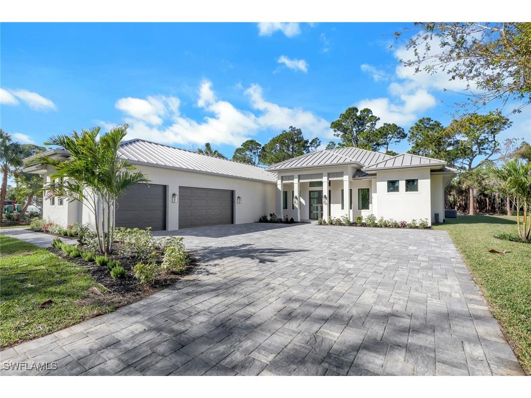 1109 15th Street SW Naples FL 34117 226000243 image1