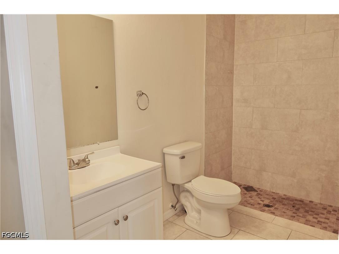 1109 Andalusia Boulevard Cape Coral FL 33909 2026018503 image12