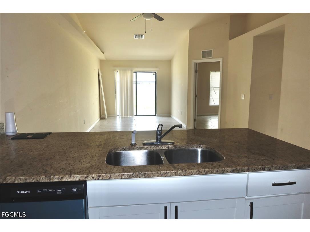 1109 Andalusia Boulevard Cape Coral FL 33909 2026018503 image4
