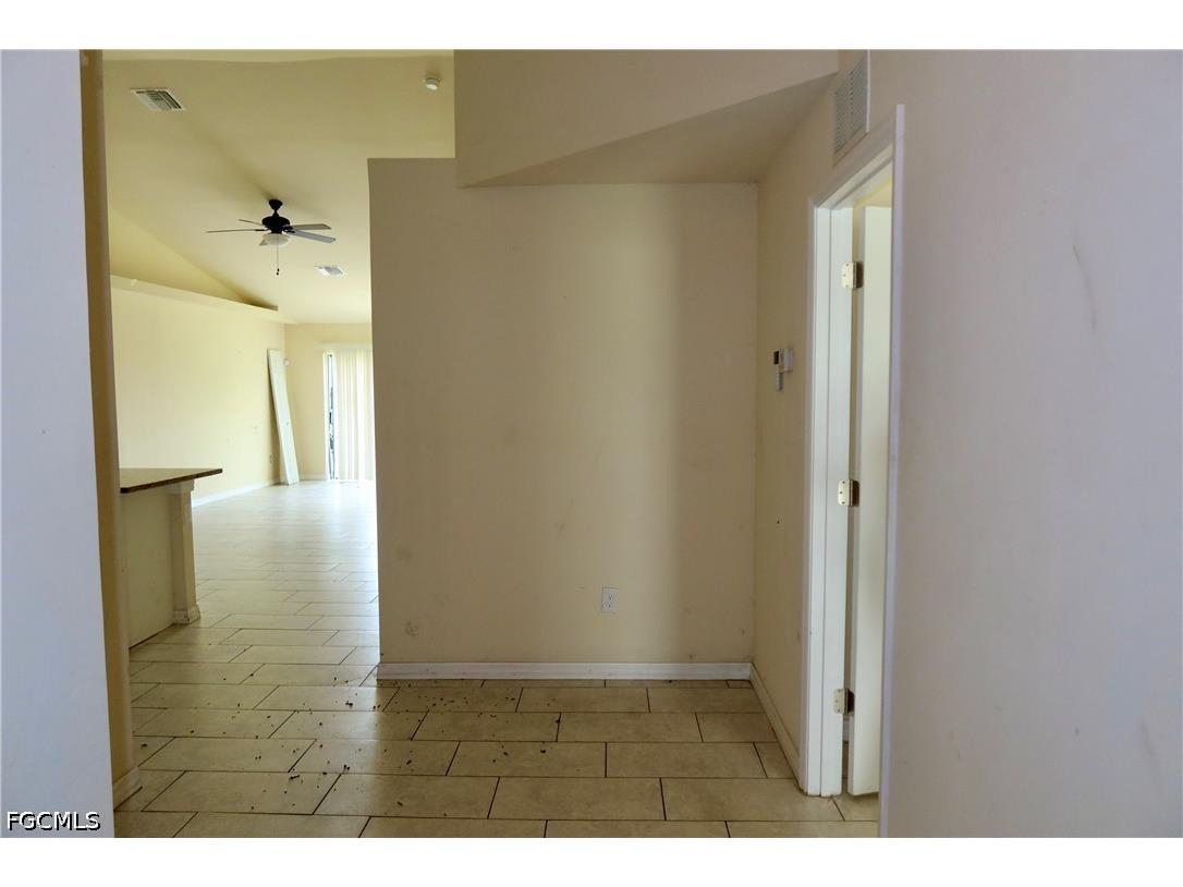 1109 Andalusia Boulevard Cape Coral FL 33909 2026018503 image6