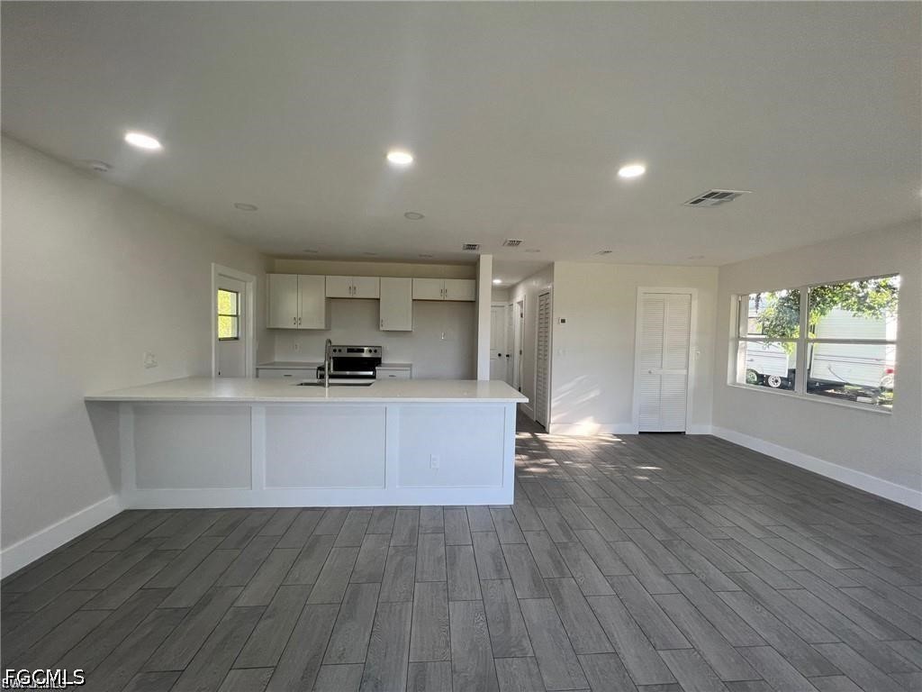 1109 Gifford Avenue N Lehigh Acres FL 33936 2026022445 image4