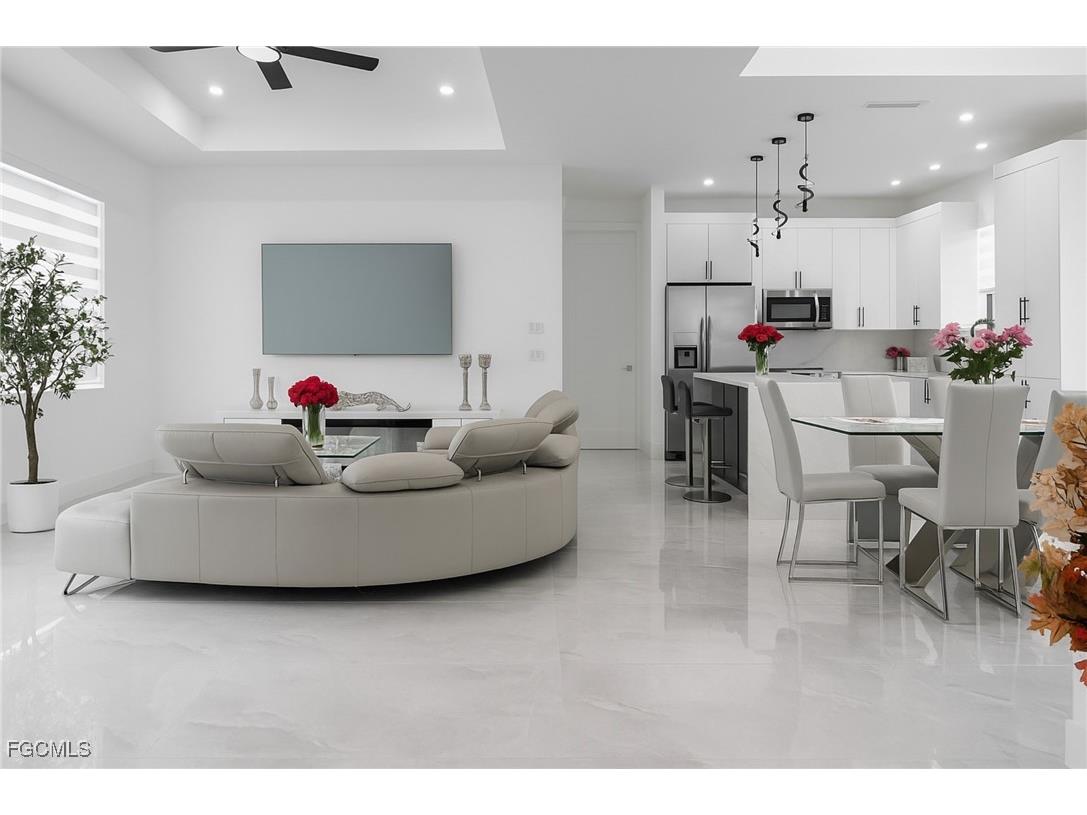 1109 NW 8th Terrace Cape Coral FL 33993 2025017853 image3