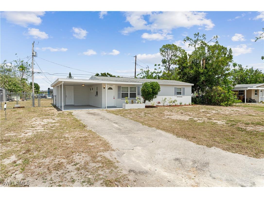 1109 Navajo Avenue Lehigh Acres FL 33936 224038593 image1