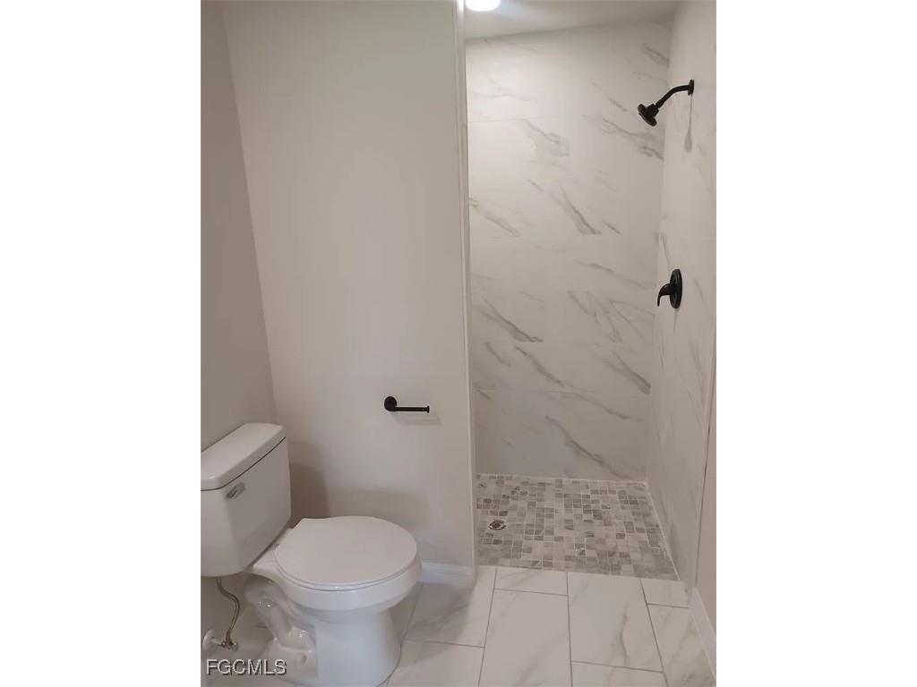 1109 SE 5th Court Cape Coral FL 33990 2025024173 image8