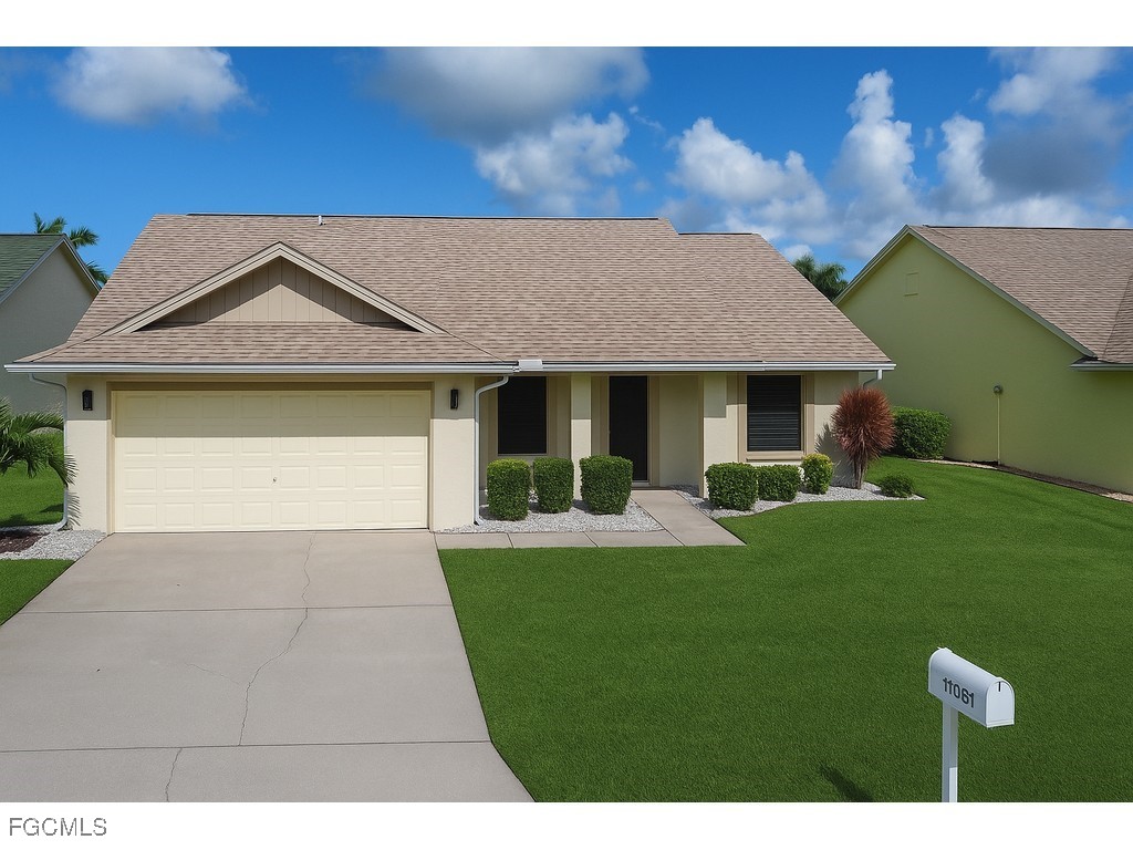 11091 Caravel Circle Fort Myers FL 33908 2025005707 image1