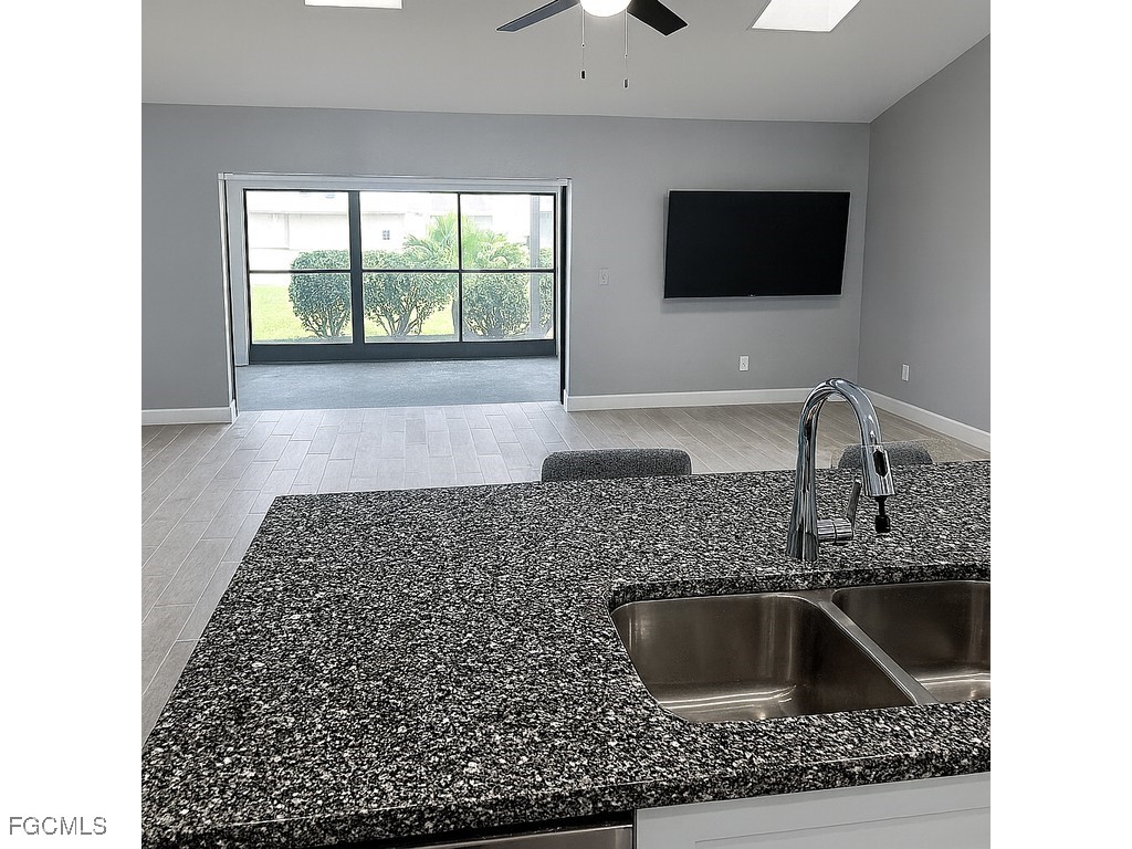 11091 Caravel Circle Fort Myers FL 33908 2025005707 image4