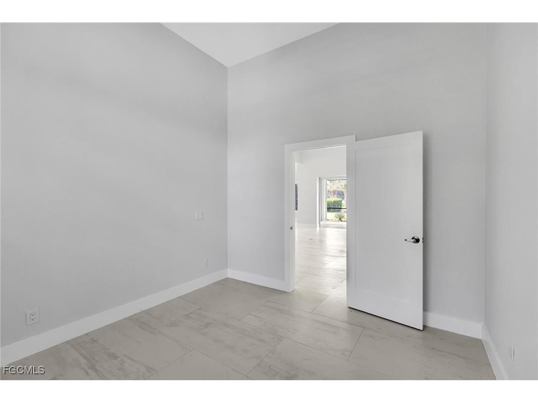 11099 Sea Tropic Lane Fort Myers FL 33908 2026001135 image27