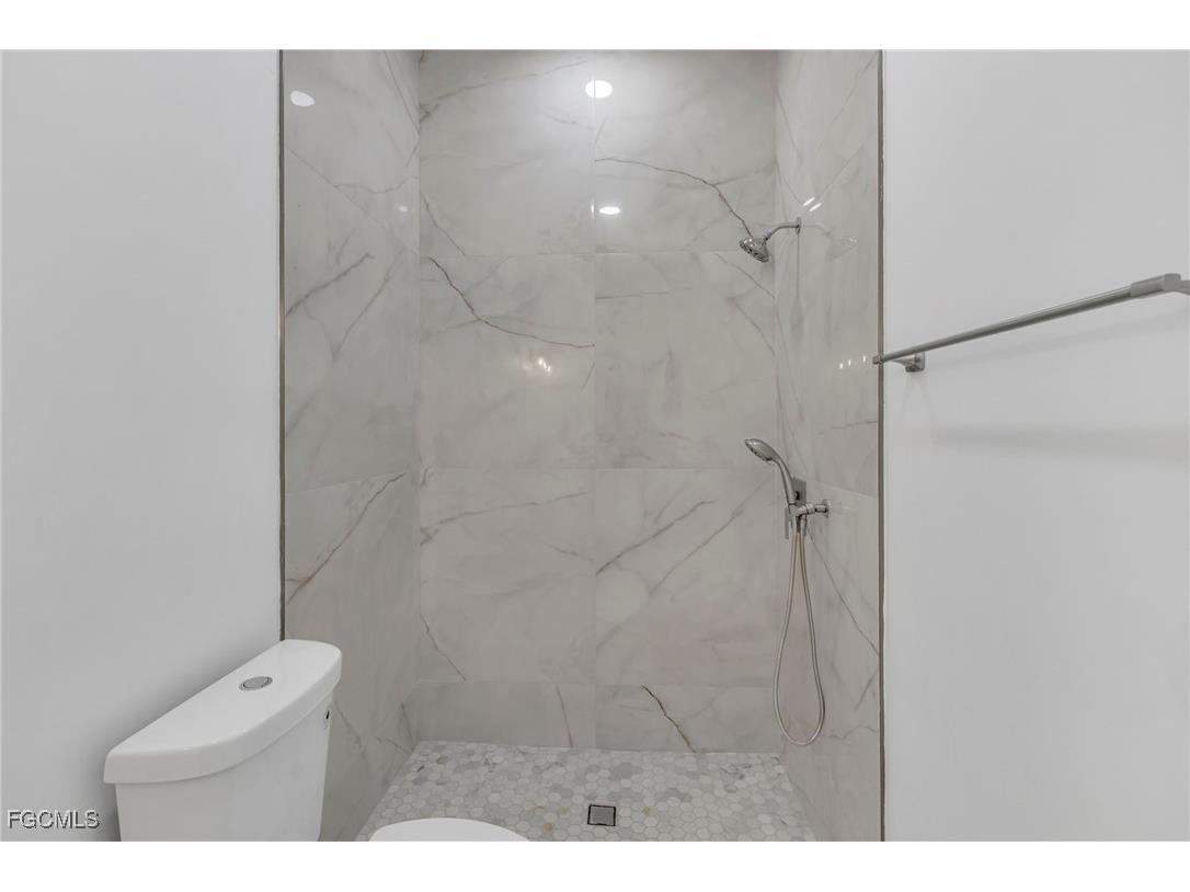 11099 Sea Tropic Lane Fort Myers FL 33908 2026001135 image29