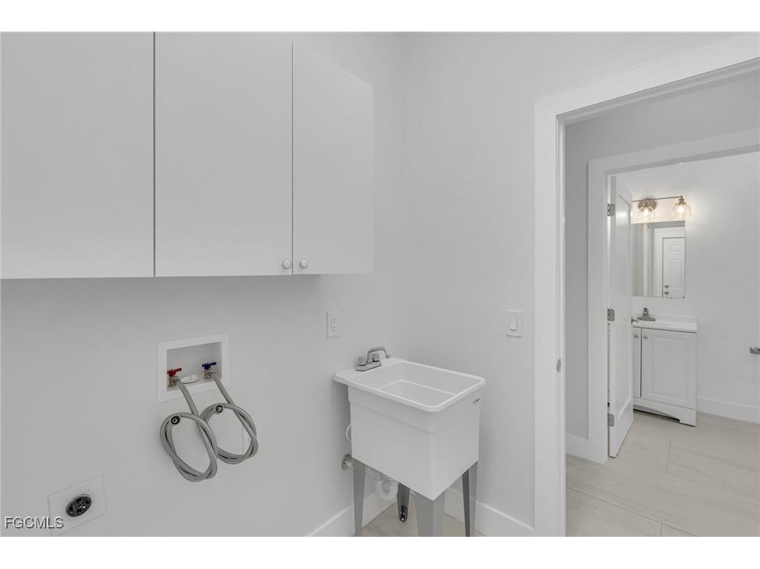 11099 Sea Tropic Lane Fort Myers FL 33908 2026001135 image34