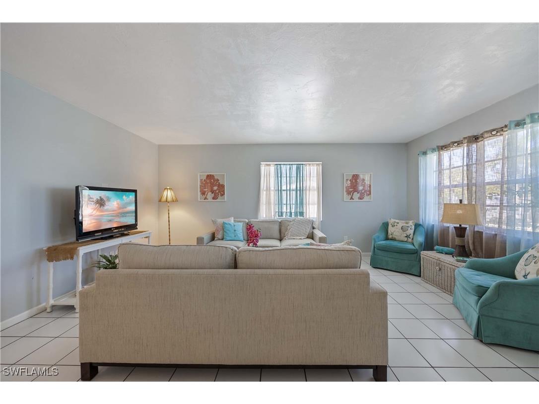 111 7th Street Naples FL 34113 225078945 image10