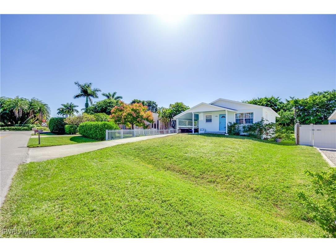 111 7th Street Naples FL 34113 225078945 image2