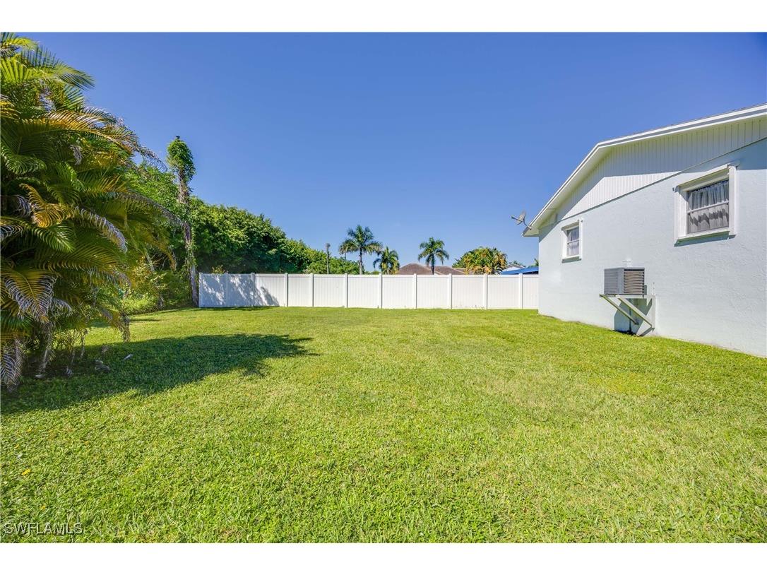 111 7th Street Naples FL 34113 225078945 image26