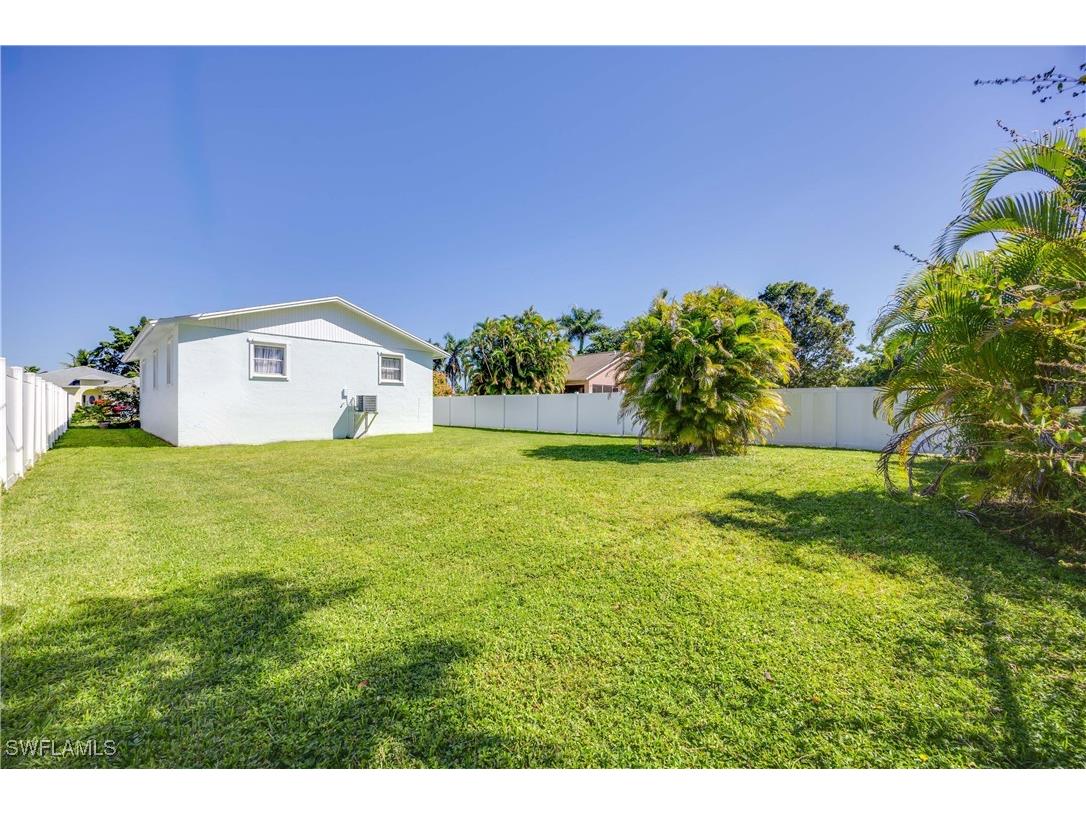 111 7th Street Naples FL 34113 225078945 image28