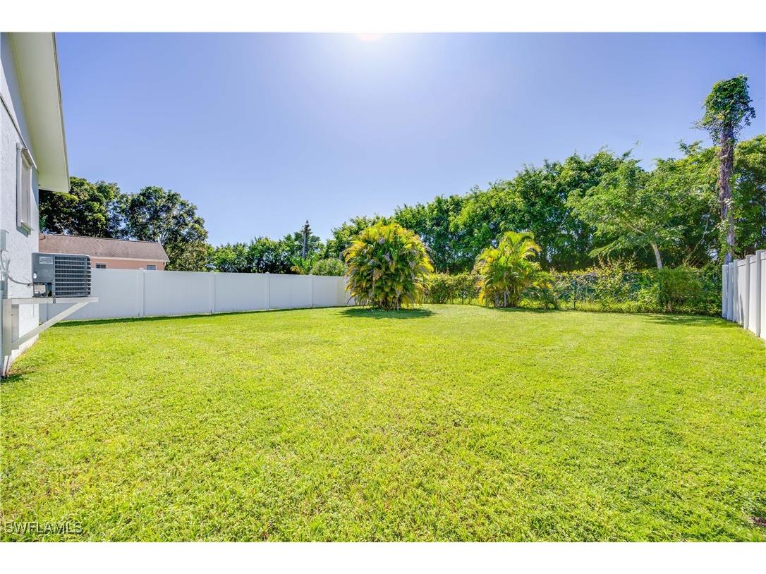 111 7th Street Naples FL 34113 225078945 image29