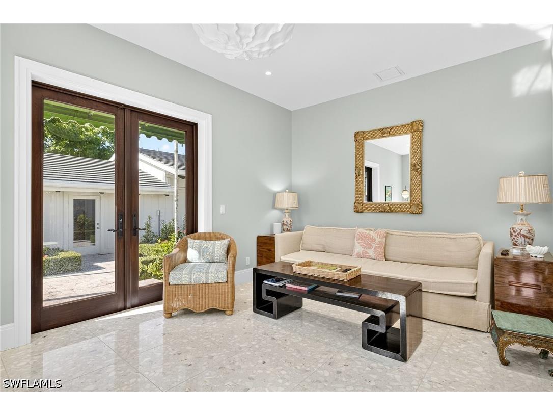 111 Caribbean Road Naples FL 34108 226020180 image20
