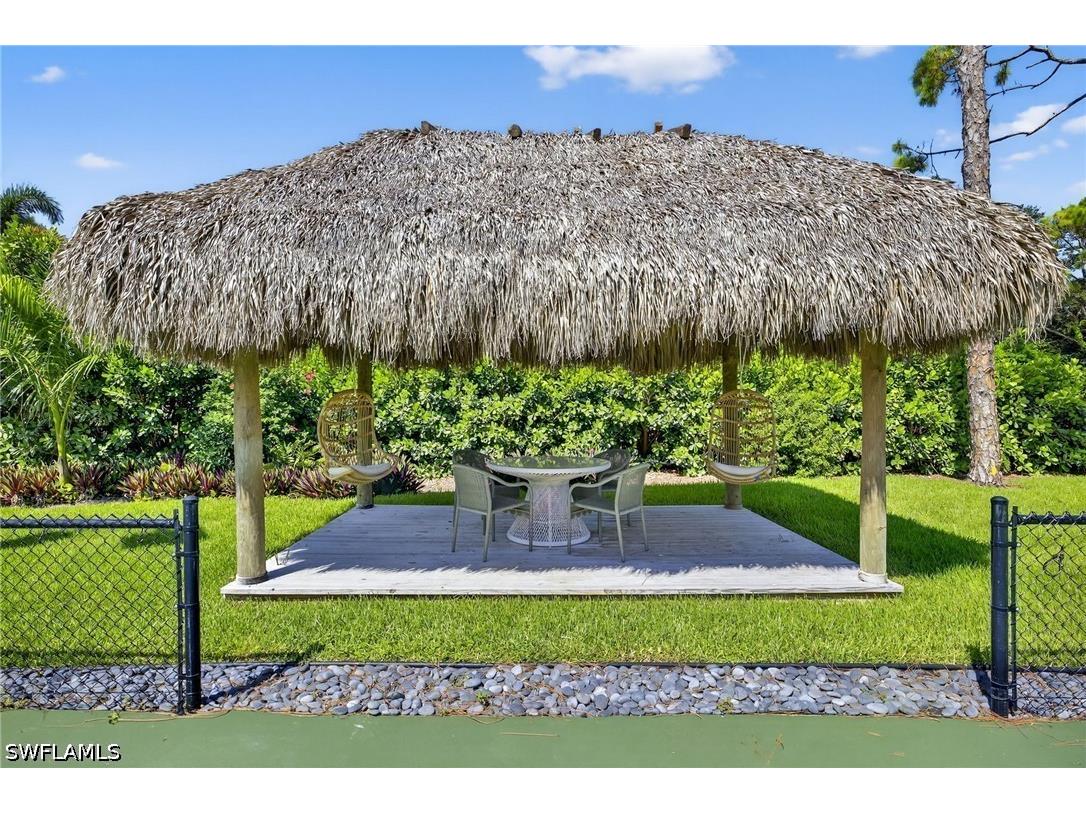 111 Caribbean Road Naples FL 34108 226020180 image8