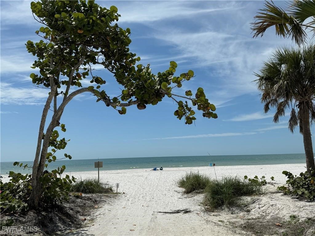 111 Coconut Drive Fort Myers Beach FL 33931 225055861 image10