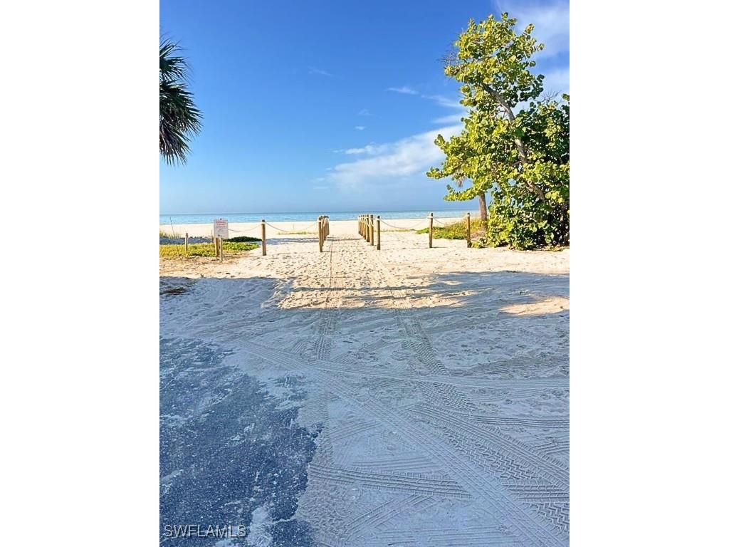 111 Coconut Drive Fort Myers Beach FL 33931 225055861 image11