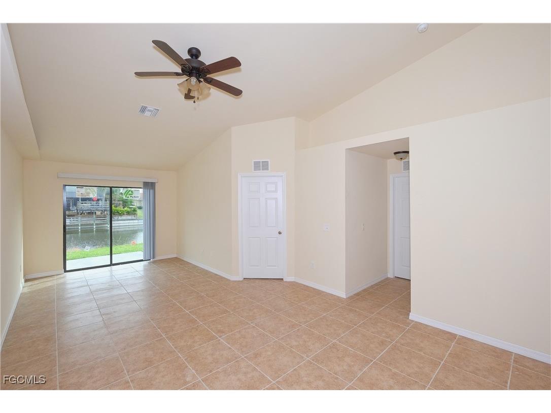 111/113 Cultural Park Boulevard S Cape Coral FL 33990 2025011120 image19