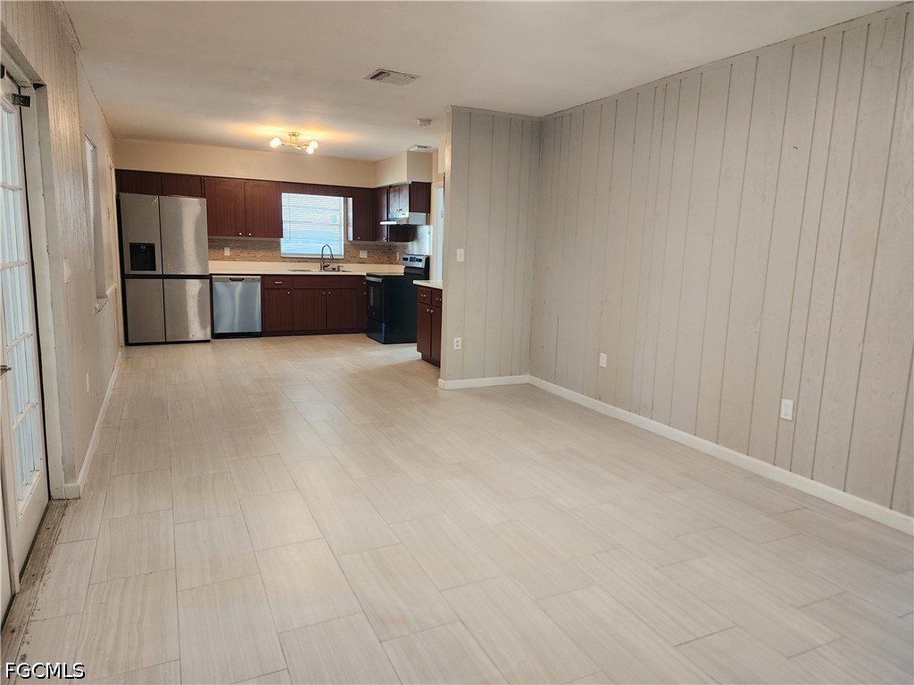 111 E Sugarland Circle Clewiston FL 33440 2026023846 image5