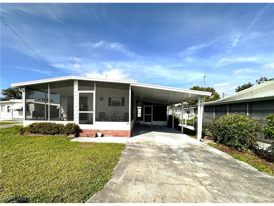 111 Gaslight Avenue North Fort Myers FL 33917 224003712 image1