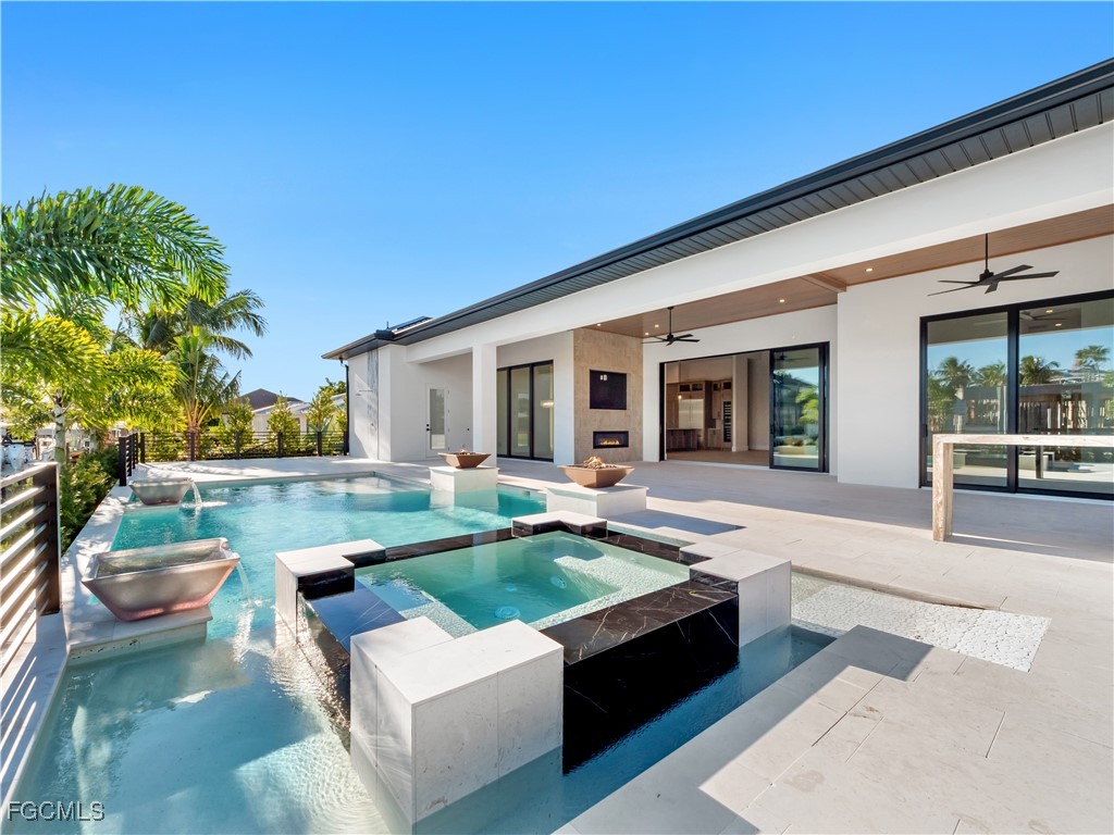 111 Montrose Drive Fort Myers FL 33919 2026003626 image3