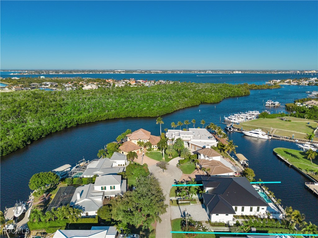 111 Montrose Drive Fort Myers FL 33919 2026003626 image5