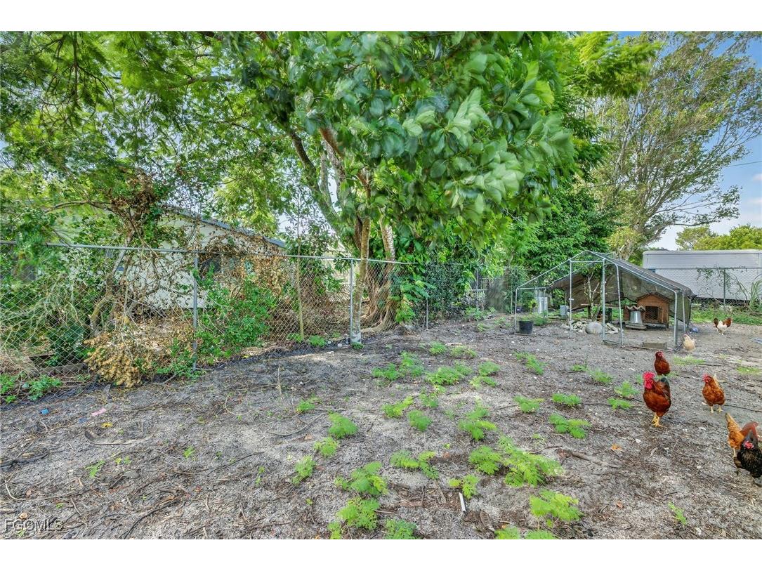 111 N Oregon Road Lehigh Acres FL 33936 2025009253 image14