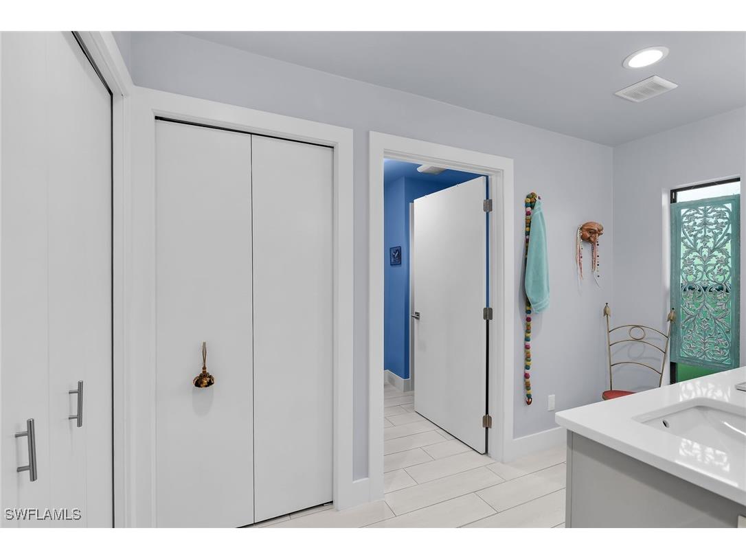 111 S Bahama Avenue Marco Island FL 34145 225076318 image15