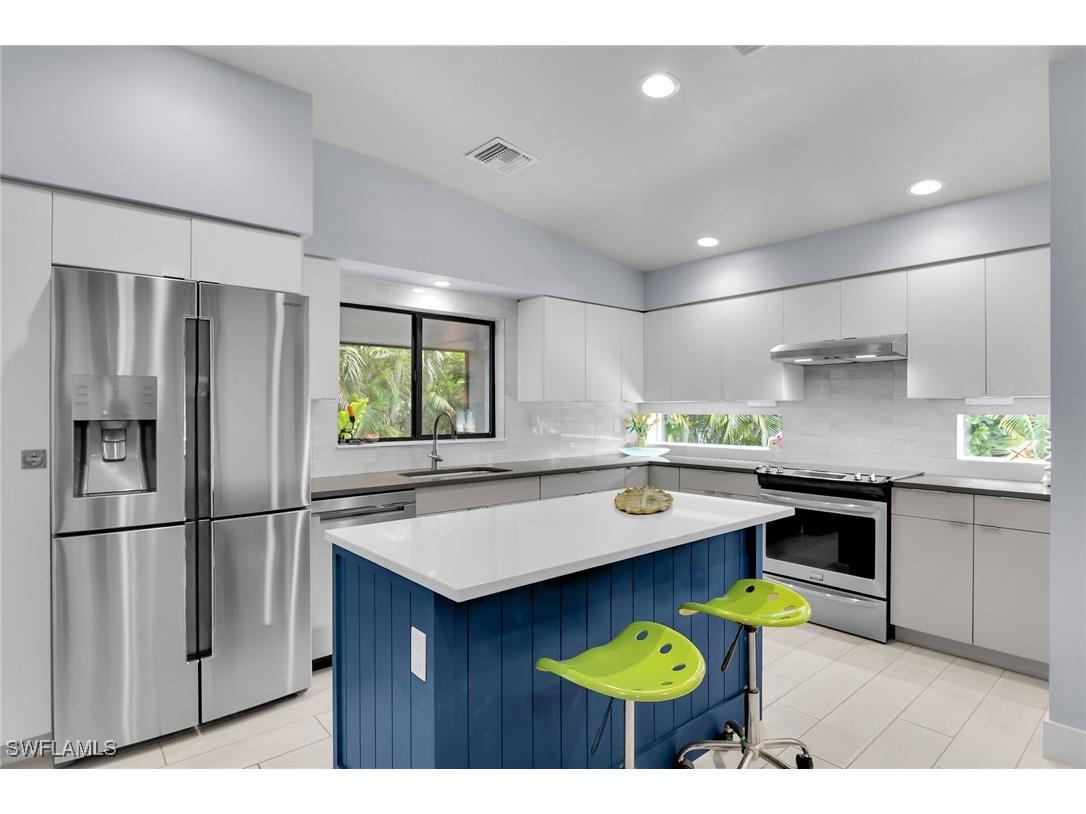 111 S Bahama Avenue Marco Island FL 34145 225076318 image5