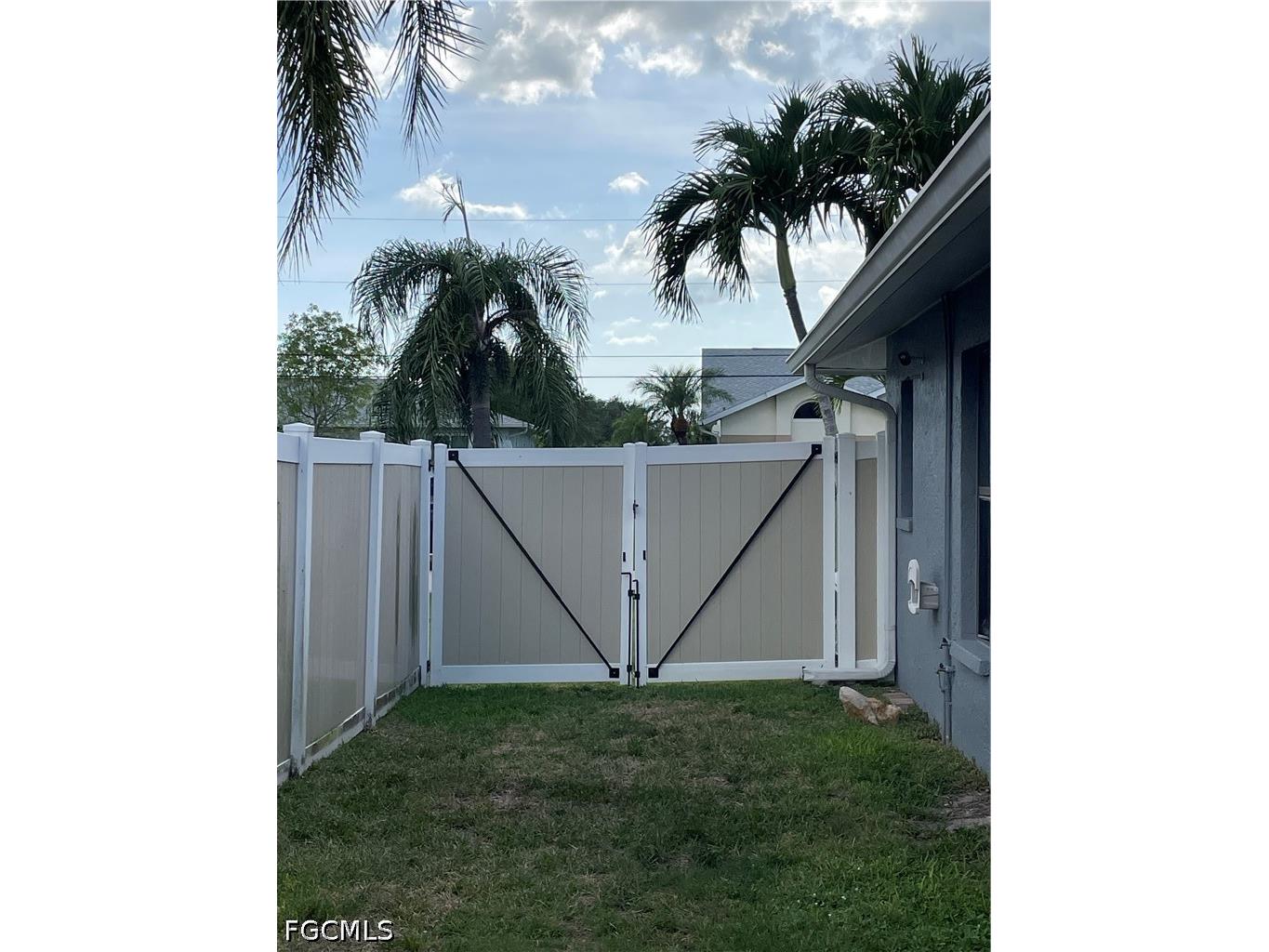 111 SE 21st Avenue Cape Coral FL 33990 2026025190 image41