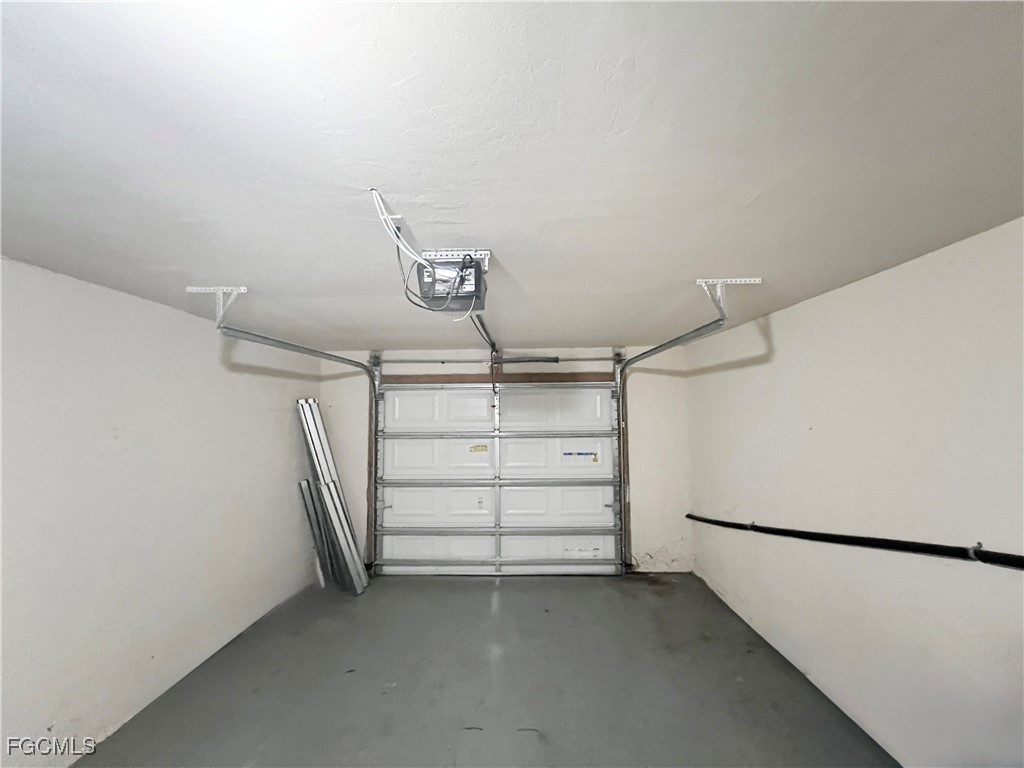 111 SE 2nd Avenue Cape Coral FL 33990 2025020551 image32