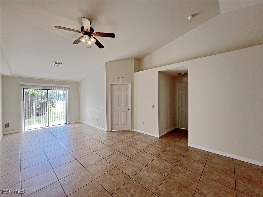 111 SE 2nd Avenue Cape Coral FL 33990 2025020551 image9