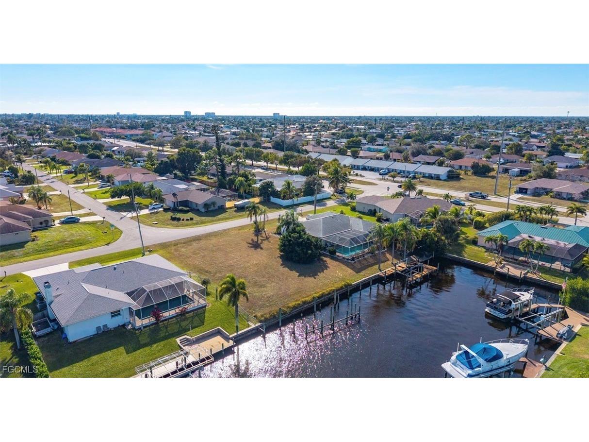 111 SE 37th Terrace Cape Coral FL 33904 2026001422 image10