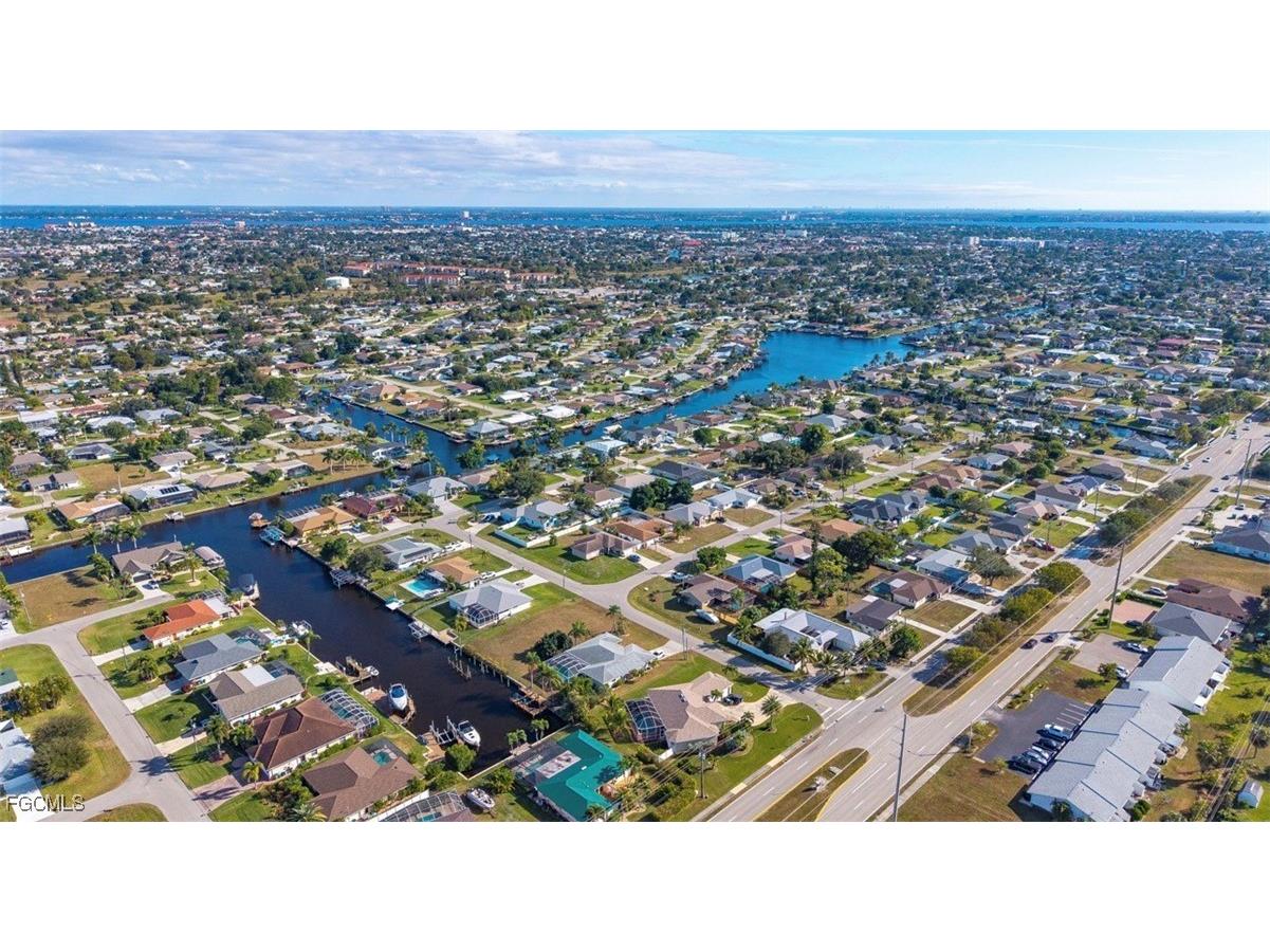 111 SE 37th Terrace Cape Coral FL 33904 2026001422 image13