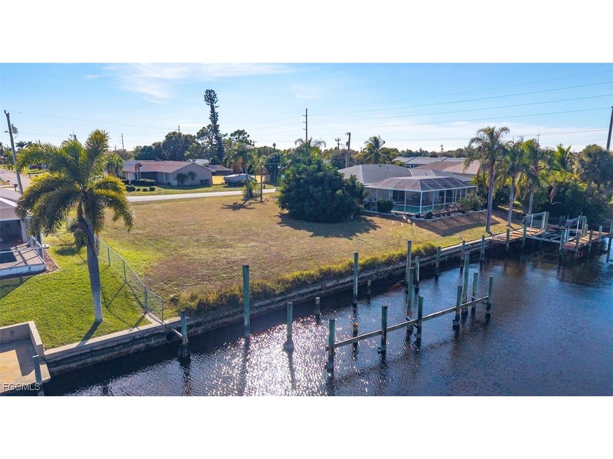 111 SE 37th Terrace Cape Coral FL 33904 2026001422 image15