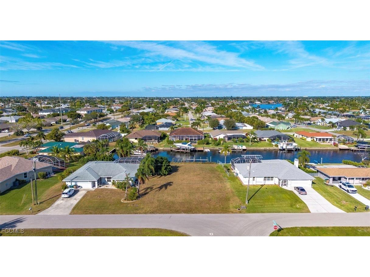 111 SE 37th Terrace Cape Coral FL 33904 2026001422 image5