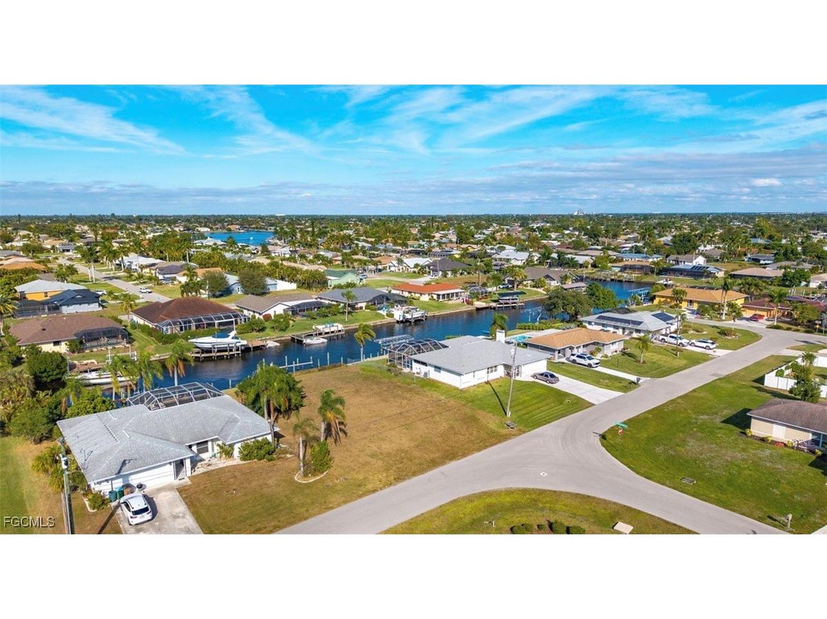 111 SE 37th Terrace Cape Coral FL 33904 2026001422 image6