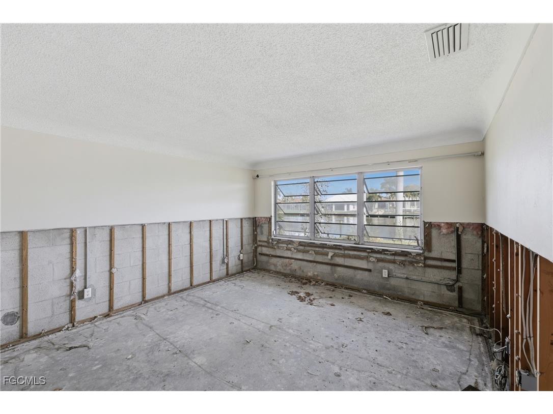 111 SW 49th Terrace Cape Coral FL 33914 2025018862 image21