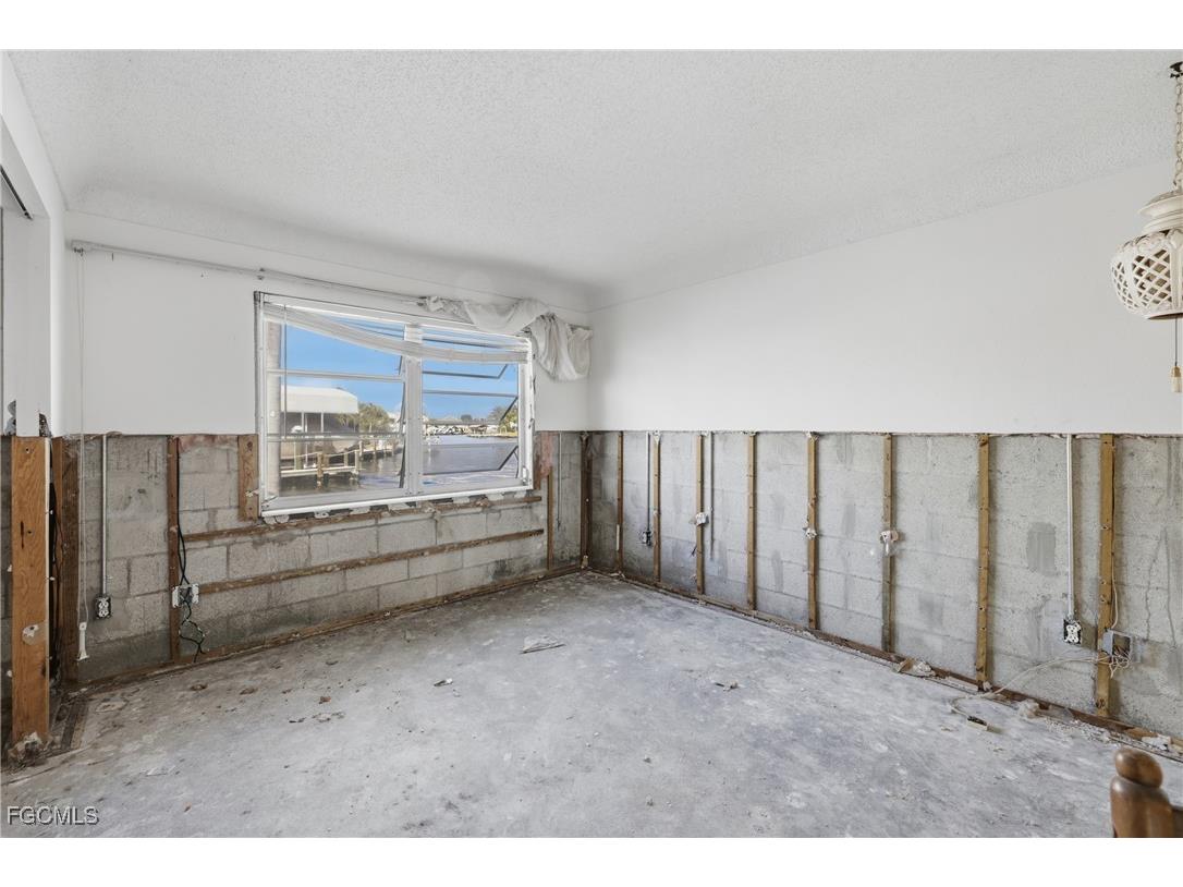 111 SW 49th Terrace Cape Coral FL 33914 2025018862 image23