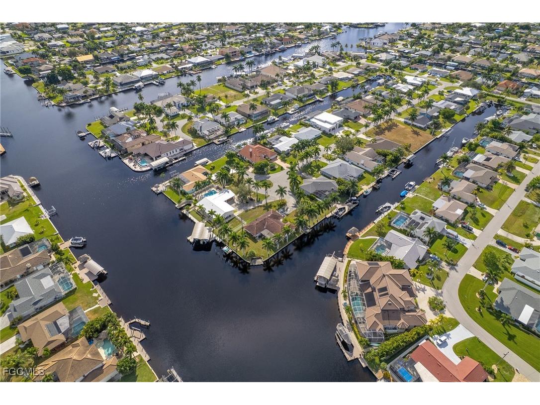 111 SW 49th Terrace Cape Coral FL 33914 2025018862 image9
